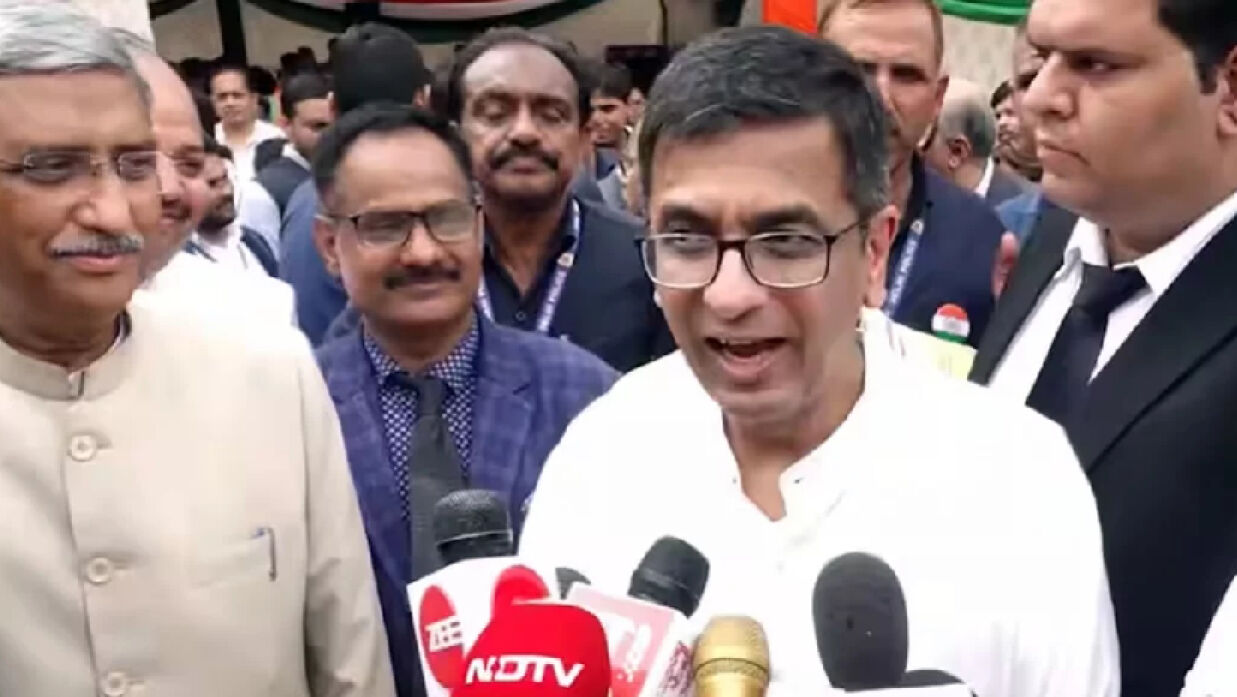 ভারতের প্রধান বিচারপতি ডি ওয়াই চন্দ্রচূড়