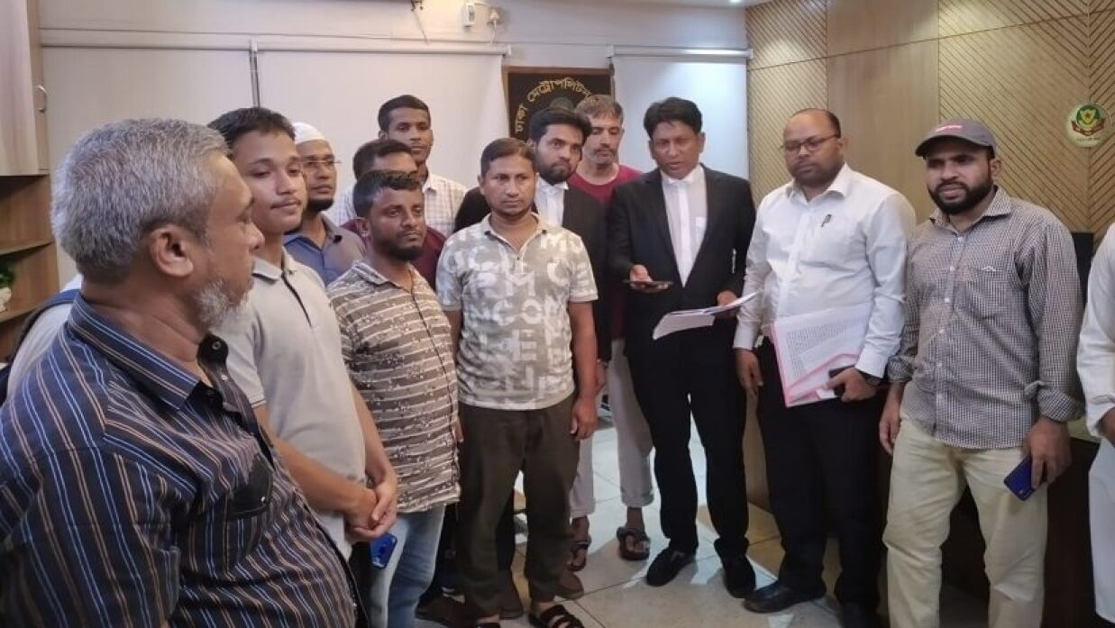 নীলক্ষেত মোড়ে প্রিয়াঙ্গন শপিং সেন্টারের ব্যবসায়ী আব্দুল ওয়াদুদ হত্যা মামলার বাদীরা