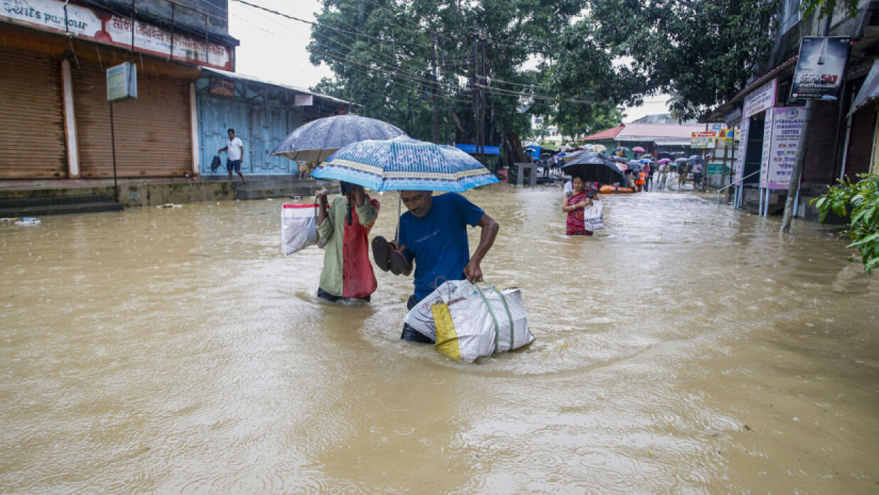 ত্রিপুরায় আরও ভারী বৃষ্টির পূর্বাভাস, দেশে দীর্ঘমেয়াদি বন্যার শঙ্কা