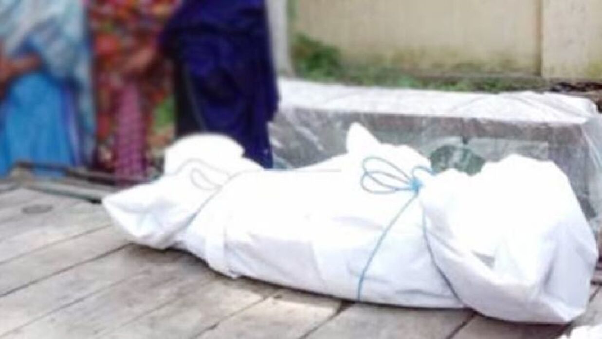 ত্রাণ নিতে গিয়ে লাশ হয়ে ফিরল ৭ বছরের প্রান্ত