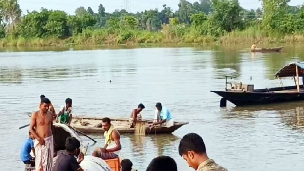 বড়াল নদীতে নিখোঁজ হয়েছেন ধানমন্ডি আইডিয়াল কলেজের ছাত্র সোয়াইব সেখ