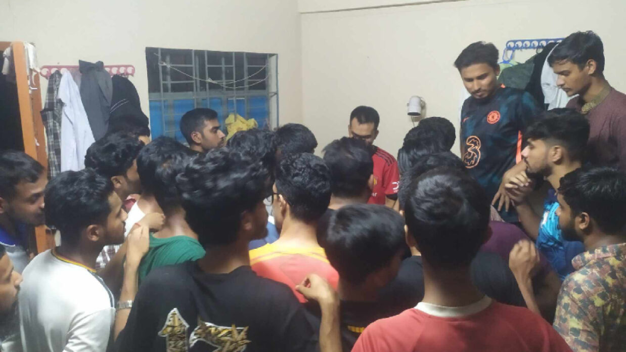 কুবিতে সিনিয়র জুনিয়র দ্বন্দ্ব