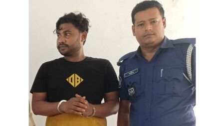 পোশাক কারখানায় নাশকতার উস্কানিদাতা ছাত্রলীগ নেতা গ্রেপ্তার