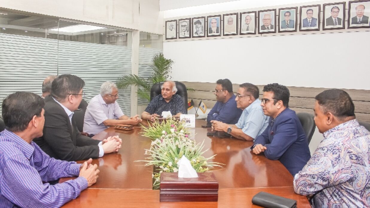 ইউজিসি চেয়ারম্যানের সাথে ইউসিএসআই প্রতিনিধিদলের সৌজন্য সাক্ষাৎ