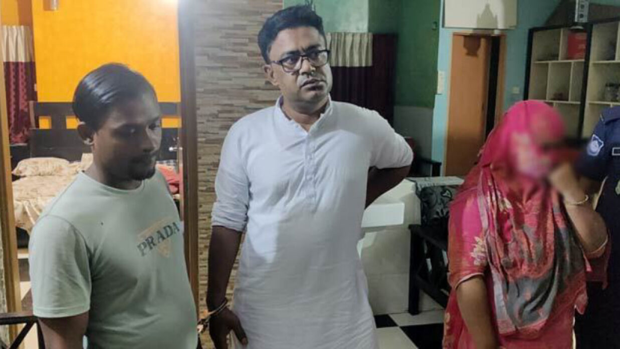 অসামাজিক কার্যকলাপের সময় আটক আব্দুল কাইয়ুম