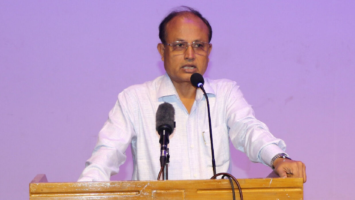 বাউবির উপাচার্য হিসেবে যোগদান করেছেন অধ্যাপক ওবায়দুল ইসলাম