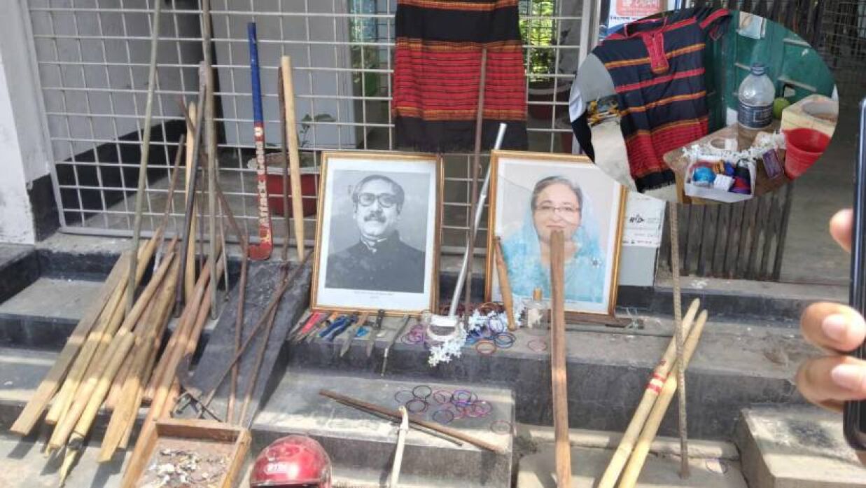 রাবি ছাত্রলীগ নেতাদের কক্ষে মিলল চাকু-রামদা, মেয়েদের জামা-চুড়ি-গয়না