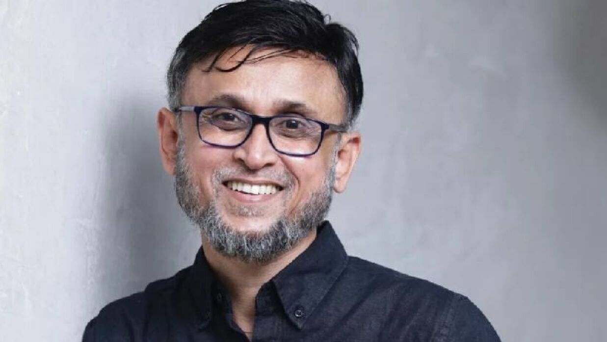 ‘আপনারা যতো বিরোধে জড়াবেন ফ্যাসিস্টরা ততো আনন্দে গীটার বাজাবে’