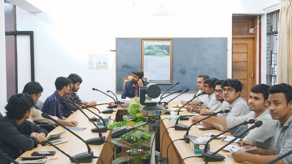 সাংবাদিকদের সাথে মতবিনিময় সভায় শাবিপ্রবি উপাচার্য অধ্যাপক সরওয়ারউদ্দিন চৌধুরী