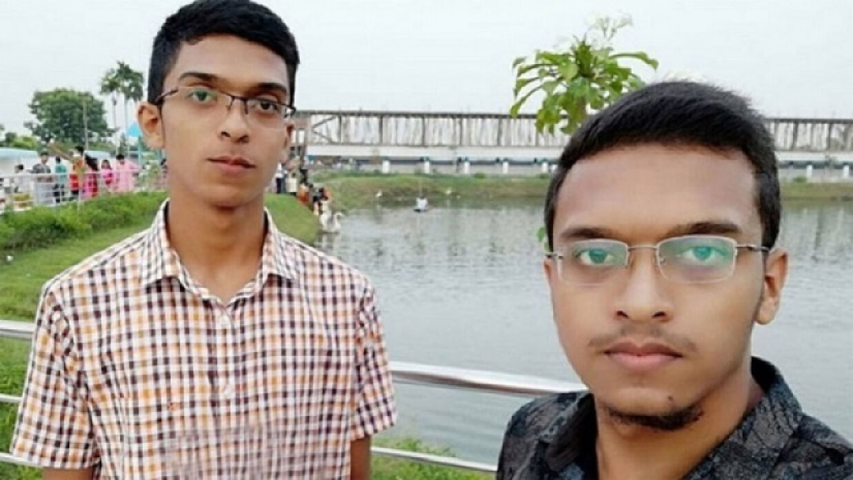 সেদিন আবরারকে নিজে গাড়িতে তুলে দিয়েছিলেন মা
