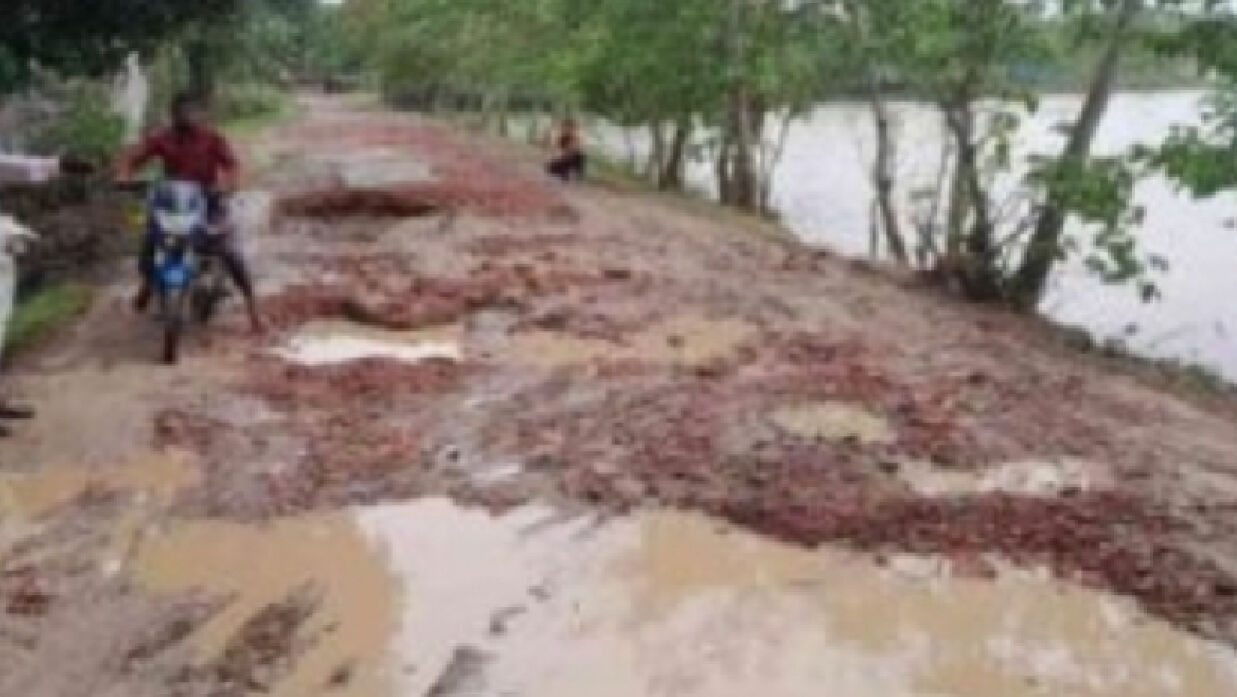 বন্যা পরিস্থিতির উন্নতি হলেও রয়ে গেছে ক্ষত