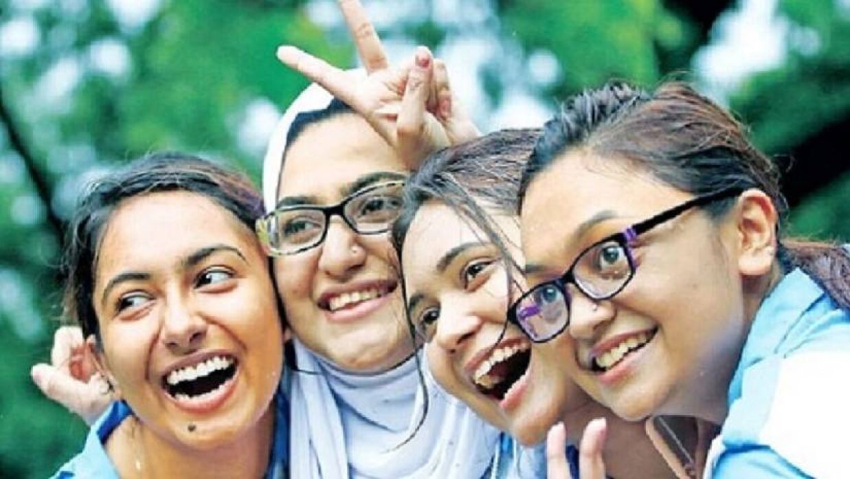 চলতি বছরের এইচএসসি ও সমমানের পরীক্ষার ফলাফল প্রকাশিত হয়েছে