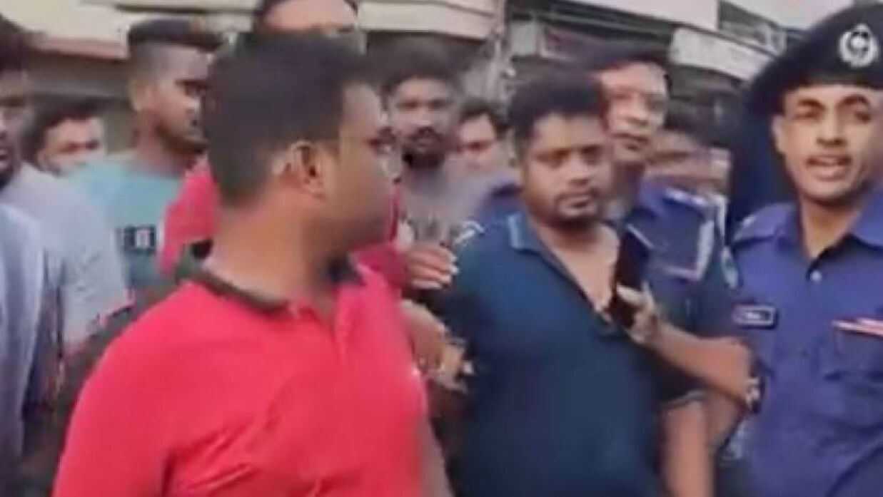 রাসেল হোসেন