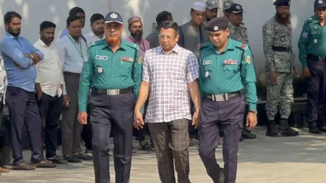 সাবেক ৮ পুলিশ কর্মকর্তার বিরুদ্ধে তদন্ত এক মাসে শেষ করার নির্দেশ