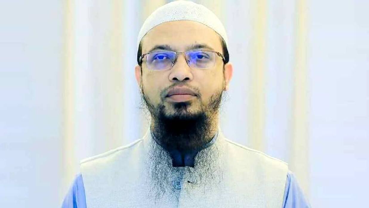 শায়খ আহমাদুল্লাহ।