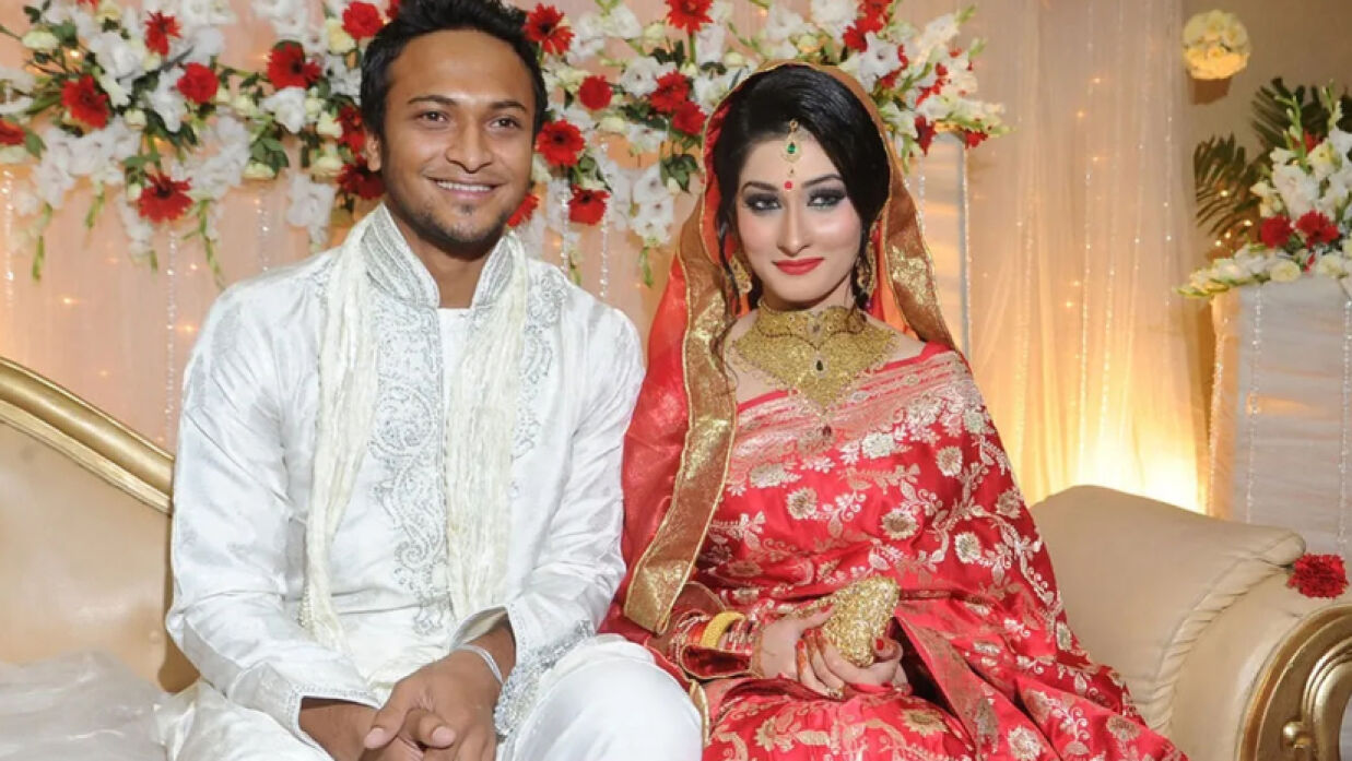 সাকিব আল হাসান ও তার স্ত্রী উম্মে আহমেদ শিশির