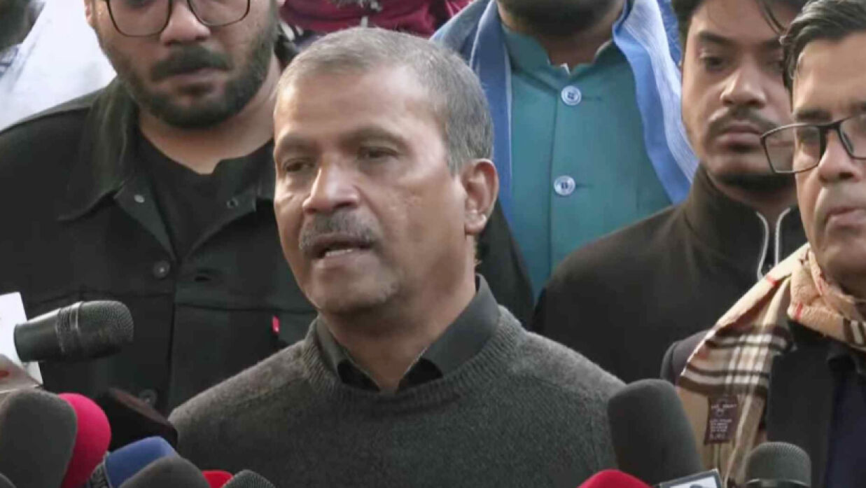 উপদেষ্টা অধ্যাপক ড. আসিফ নজরুল