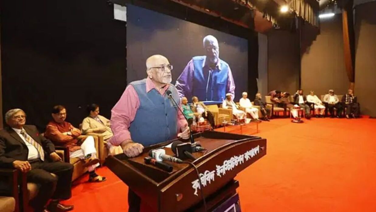 দেবপ্রিয় ভট্টাচার্য