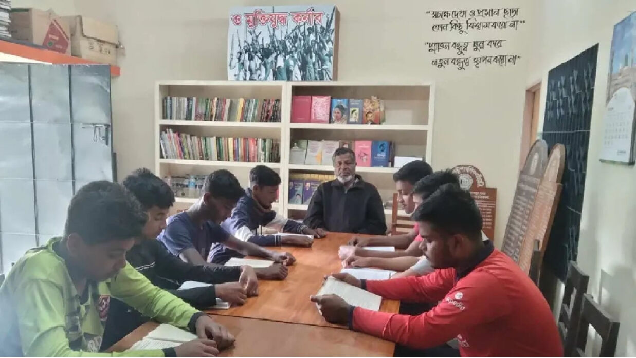 খামারবাড়ি পাবলিক লাইব্রেরি, যশোর
