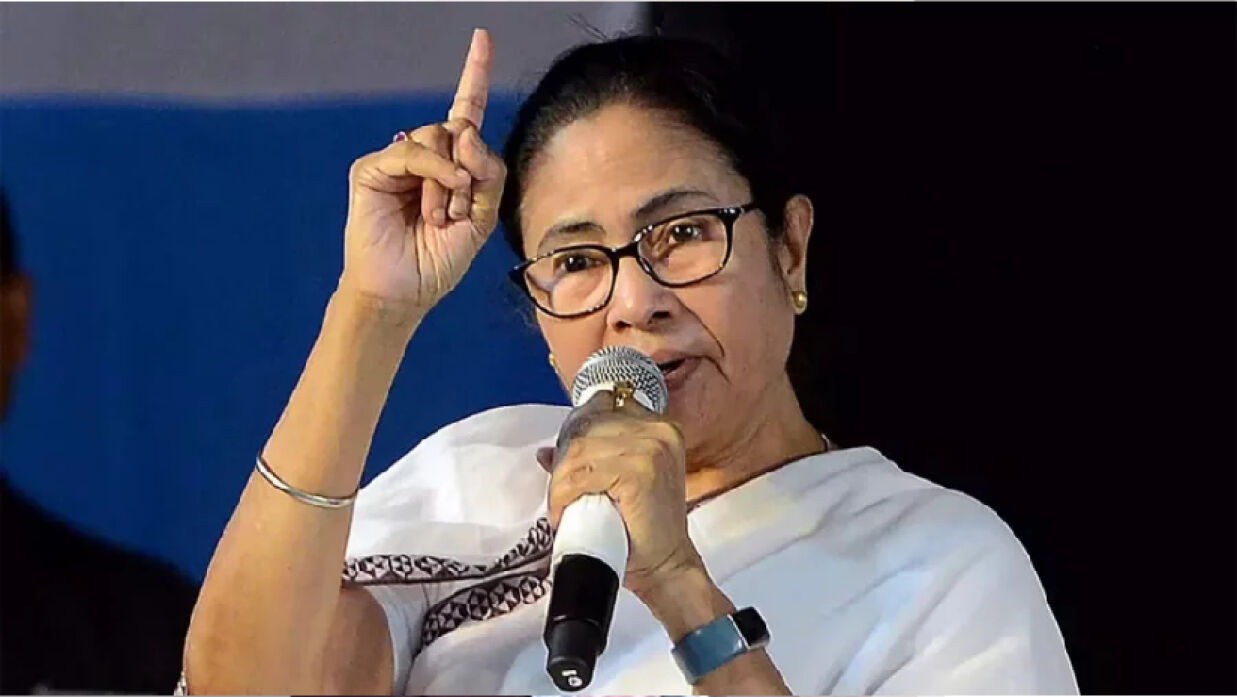 পশ্চিমবঙ্গের মুখ্যমন্ত্রী মমতা বন্দ্যোপাধ্যায়