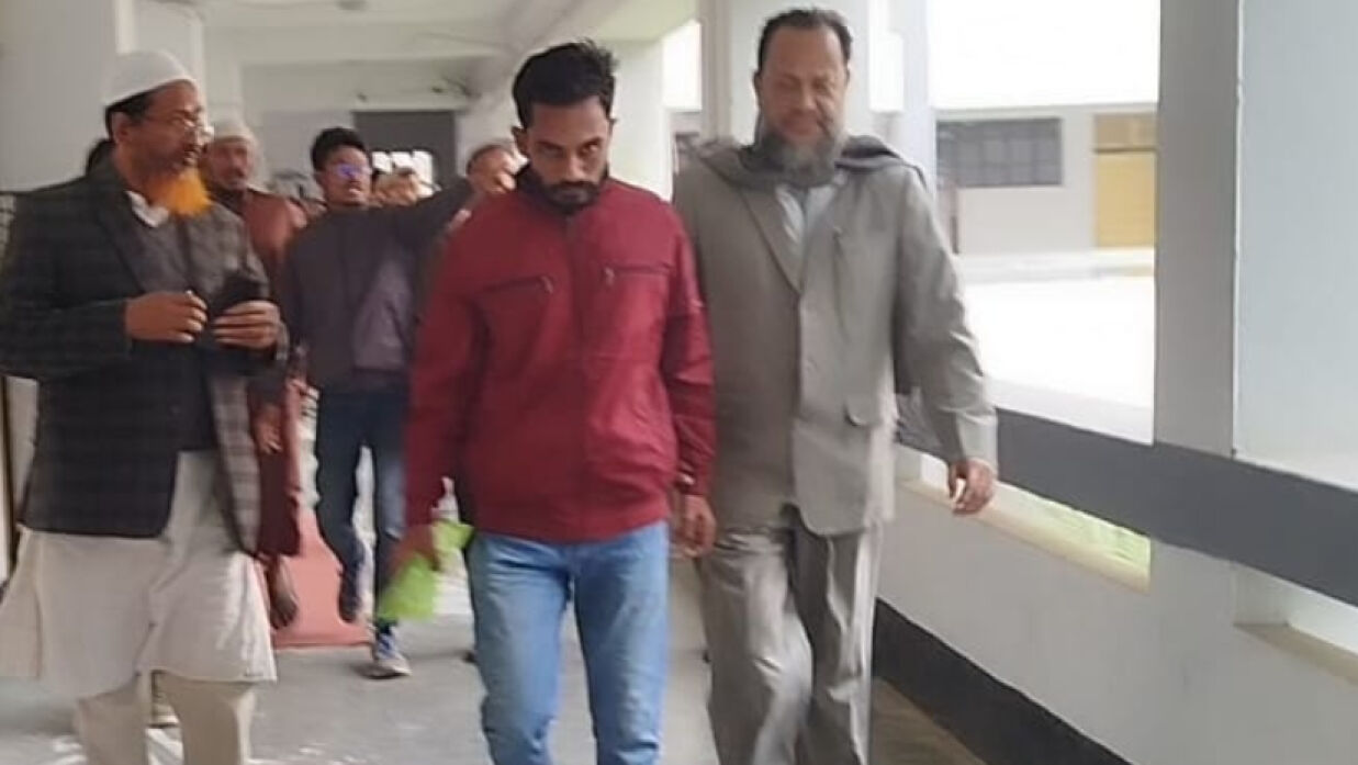 ছাত্রলীগের নেতা আটক মামুনুর রশিদ