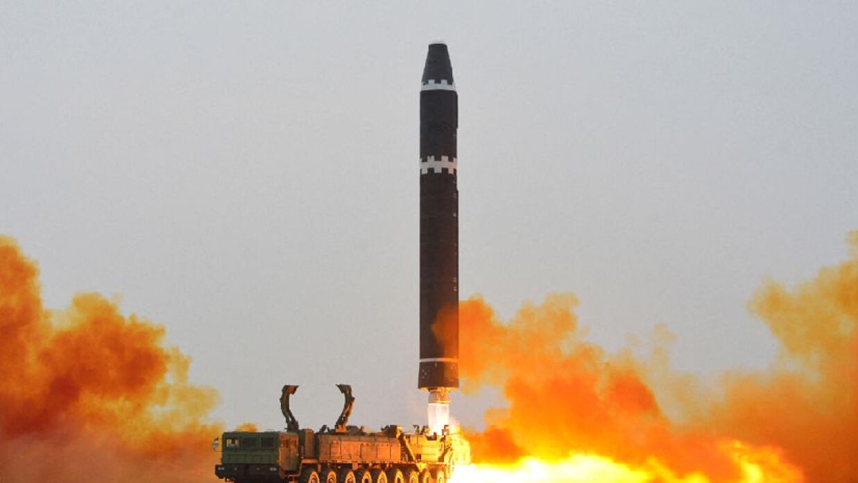 একের পর এক ক্ষেপণাস্ত্র ছুড়ছে উত্তর কোরিয়া