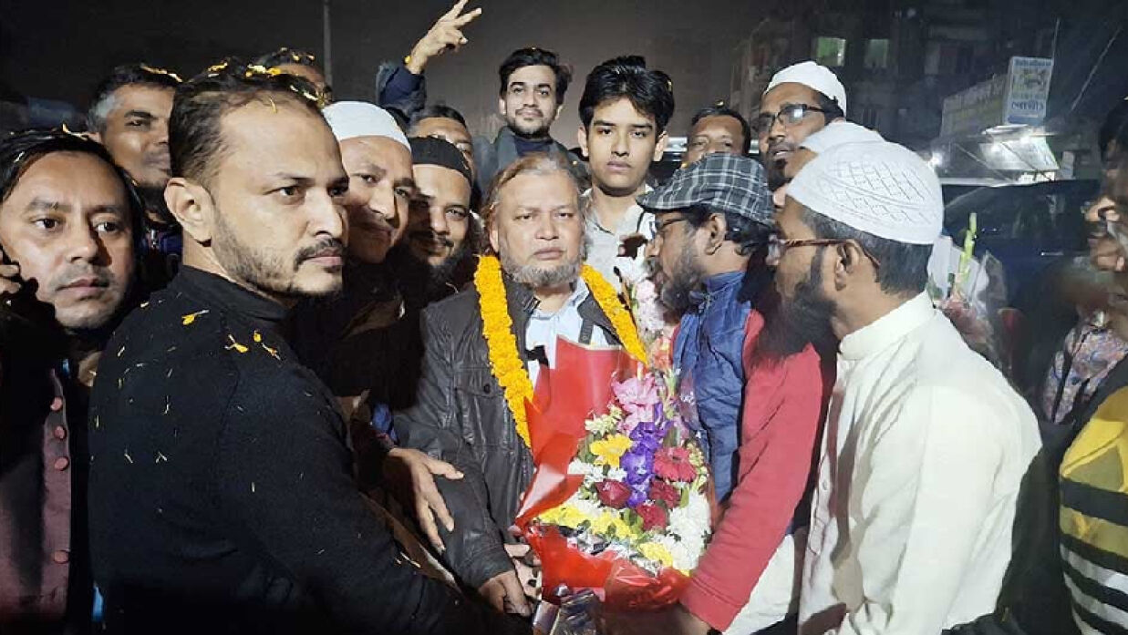 কারামুক্ত ডেসটিনির চেয়ারম্যান