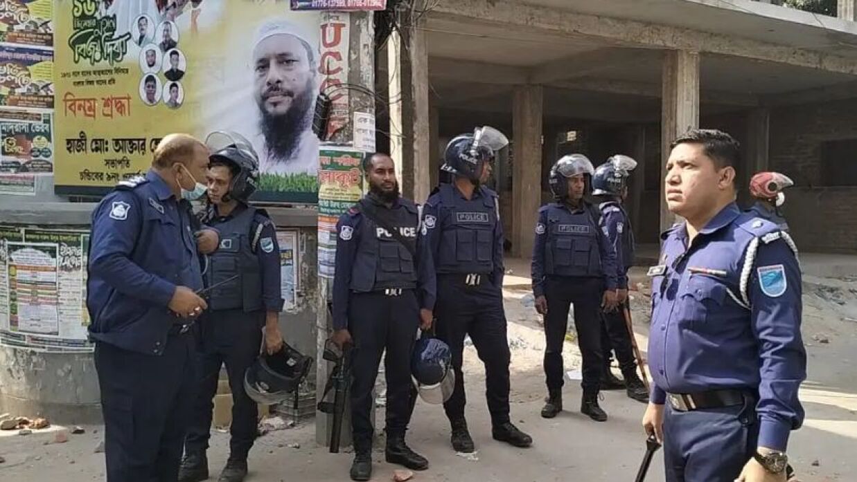 ভৈরবে বিএনপির দুই পক্ষের সংঘর্ষ নিয়ন্ত্রণে ঘটনাস্থলে পুলিশ