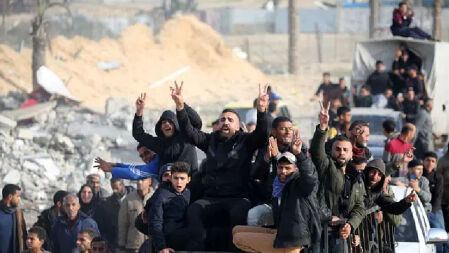 অবশেষে গাজায় কার্যকর হল বহু প্রতীক্ষিত যুদ্ধবিরতি