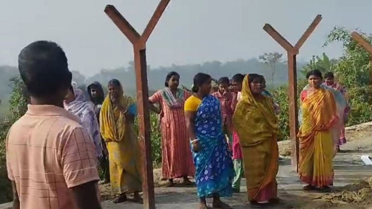 ভারতীয়দের বিক্ষোভের মুখে বিএসএফ