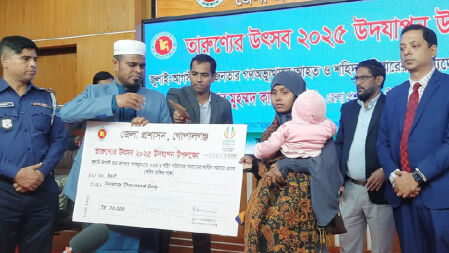 জুলাই বিপ্লবে নিহত-আহত ৩০ জনকে আর্থিক সহায়তা প্রদান