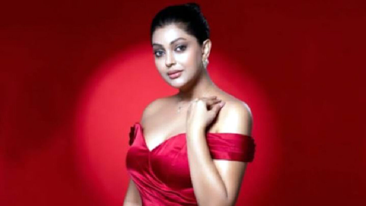 চিত্রনায়িকা নিপুণ আক্তার