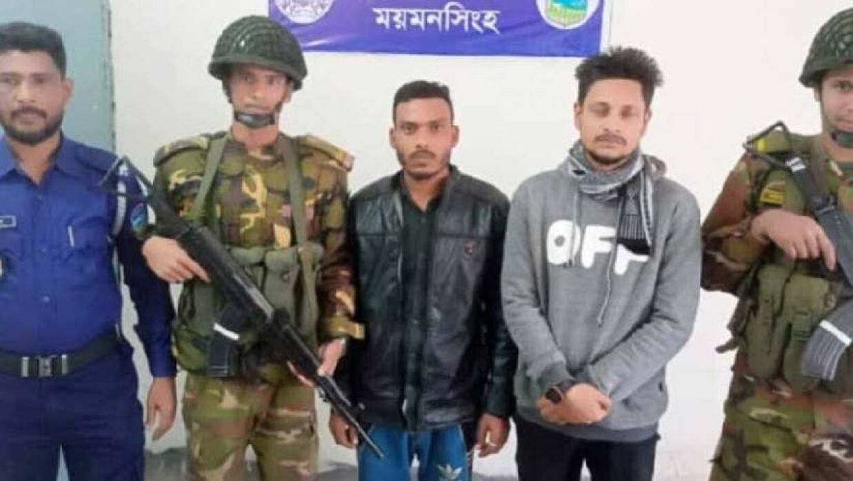 গ্রেপ্তারকৃত দুই ছাত্র সমন্বয়ক