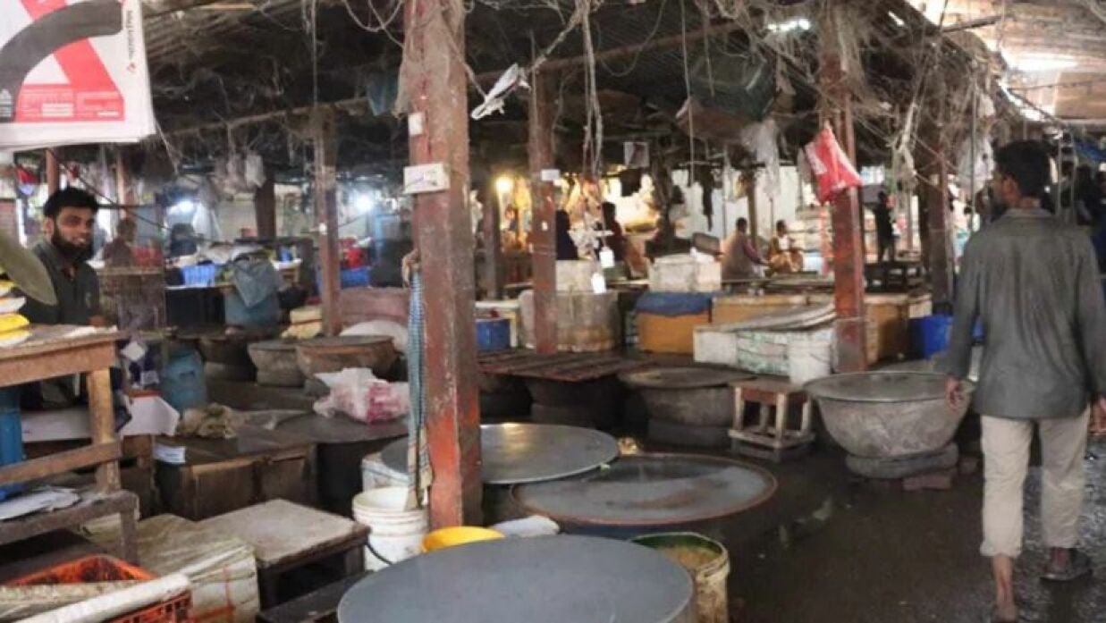 চাঁদা আদায় বন্ধে হরতাল পালন করলেন ব্যবসায়ীরা