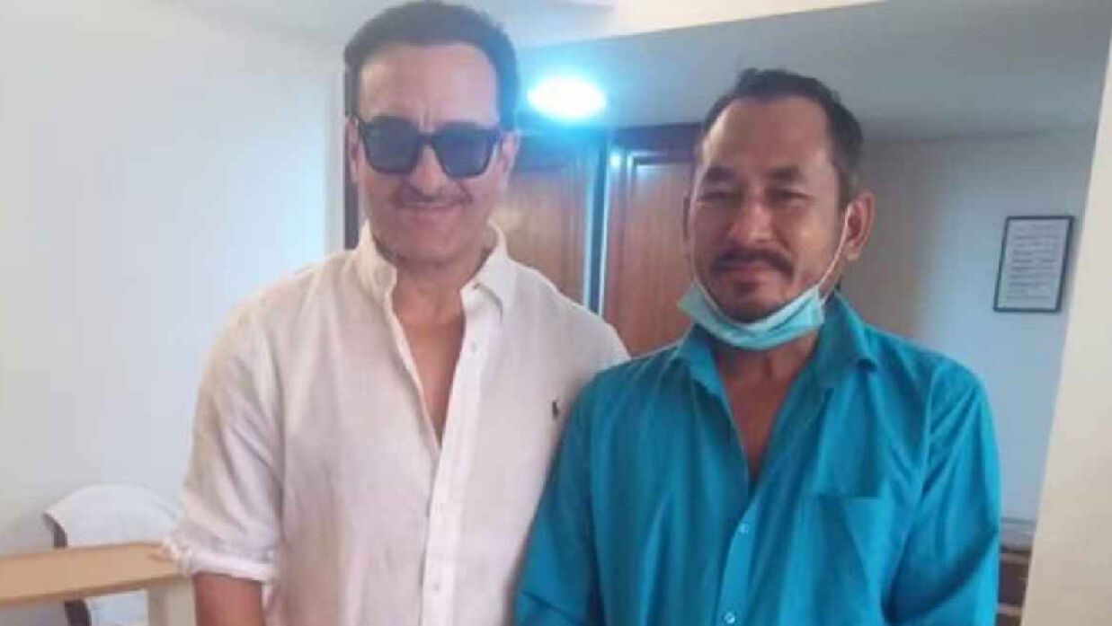 অভিনেতা সাইফ আলী খান ও অটোচালক ভজন সিং রানা