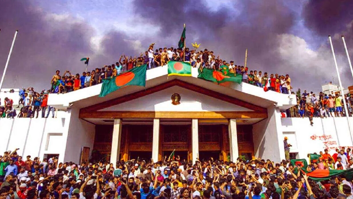 জুলাই অভ্যুত্থানে নেতৃত্ব দেন শিক্ষার্থীরা