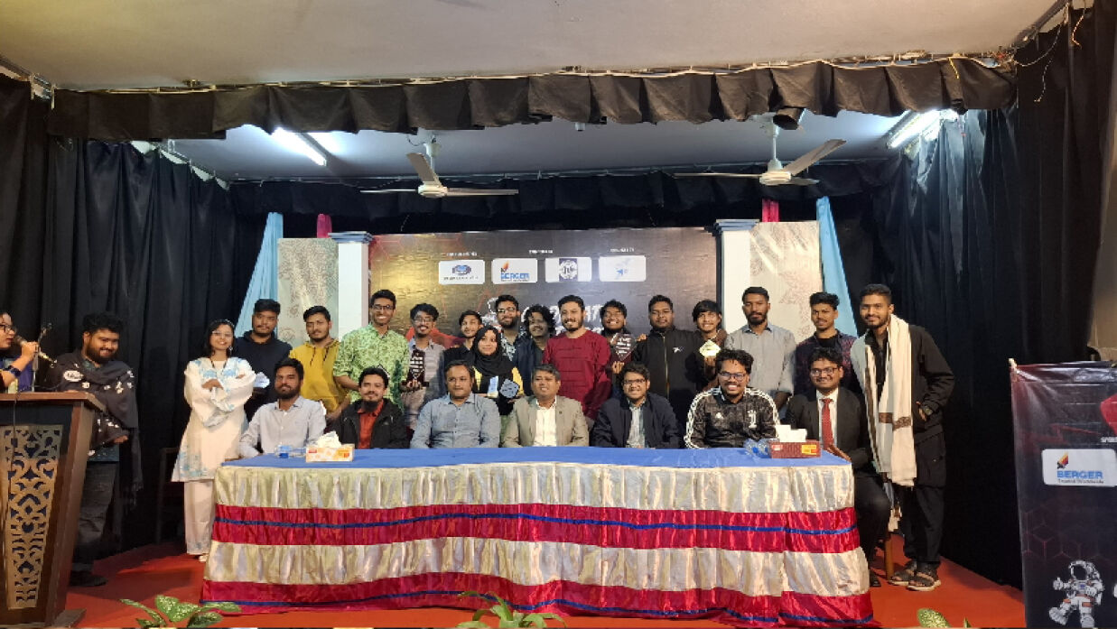 চবিতে সিইউডিএস আয়োজিত ইংরেজি বিতর্ক ফেস্ট অনুষ্ঠিত হয়