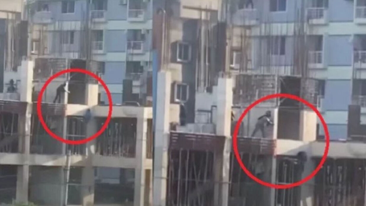 আন্দোলনে গুলিবিদ্ধ হয়ে কার্নিশে ঝুলে থাকা তরুণের ভিডিও ভাইরাল হয়েছিল