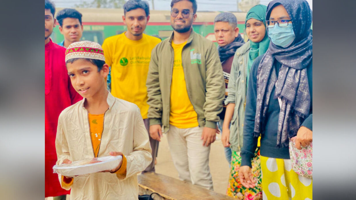 ‘মিঠে মুহূর্ত’ অনুষ্ঠানে অতিথিরা