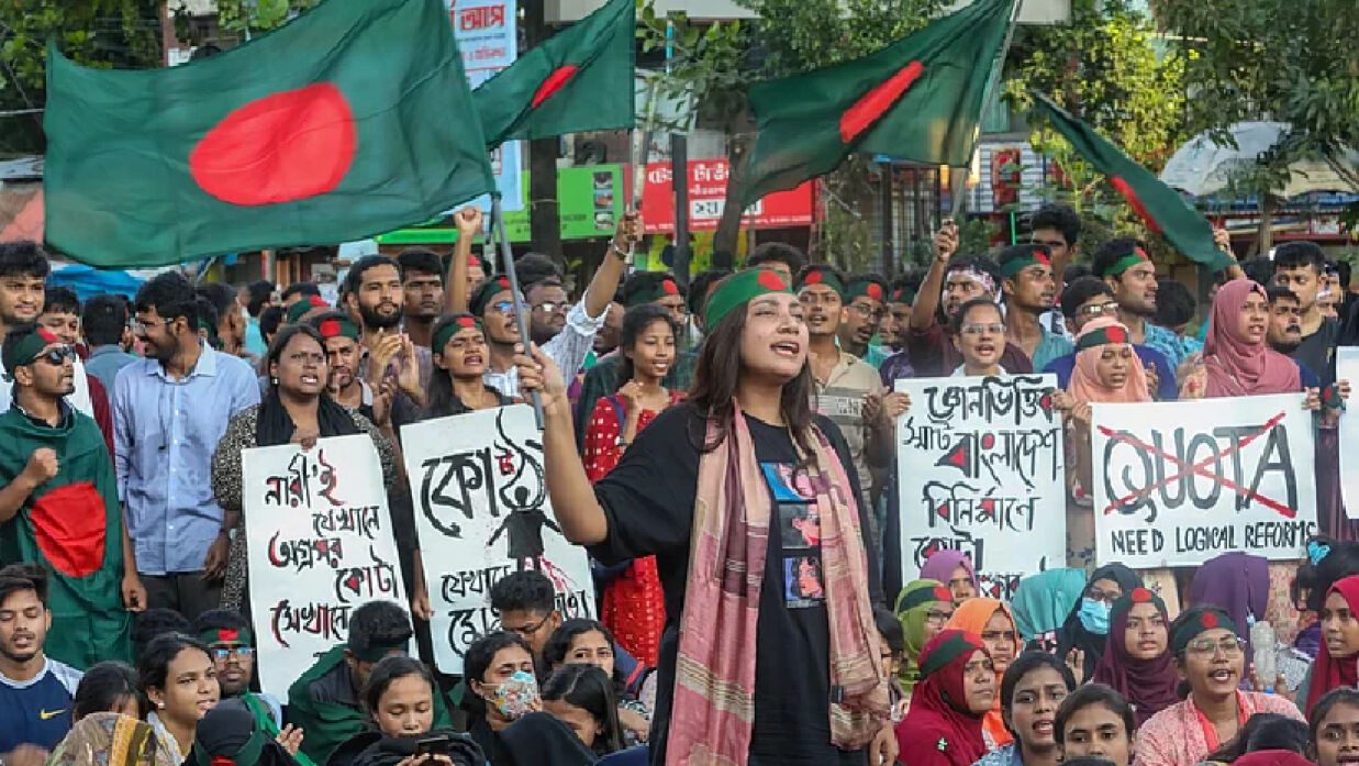 জুলাই গণঅভ্যুত্থানে নারীরা