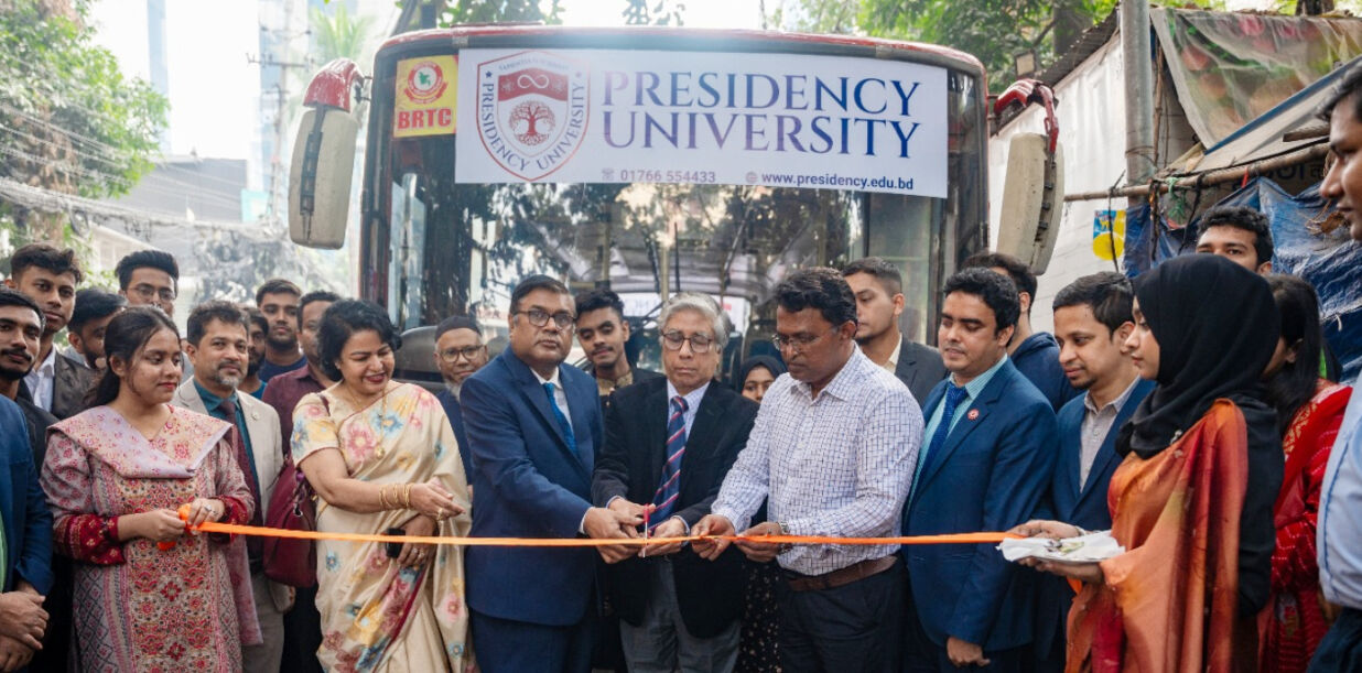 শিক্ষার্থীদের জন্য দুটি বাস উদ্বোধন করেছে প্রেসিডেন্সি ইউনিভার্সিটি