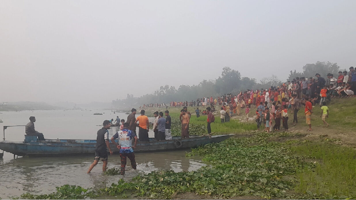 নদীতে নিখোঁজ ৩ শিক্ষার্থী, একজনের মরদেহ উদ্ধার