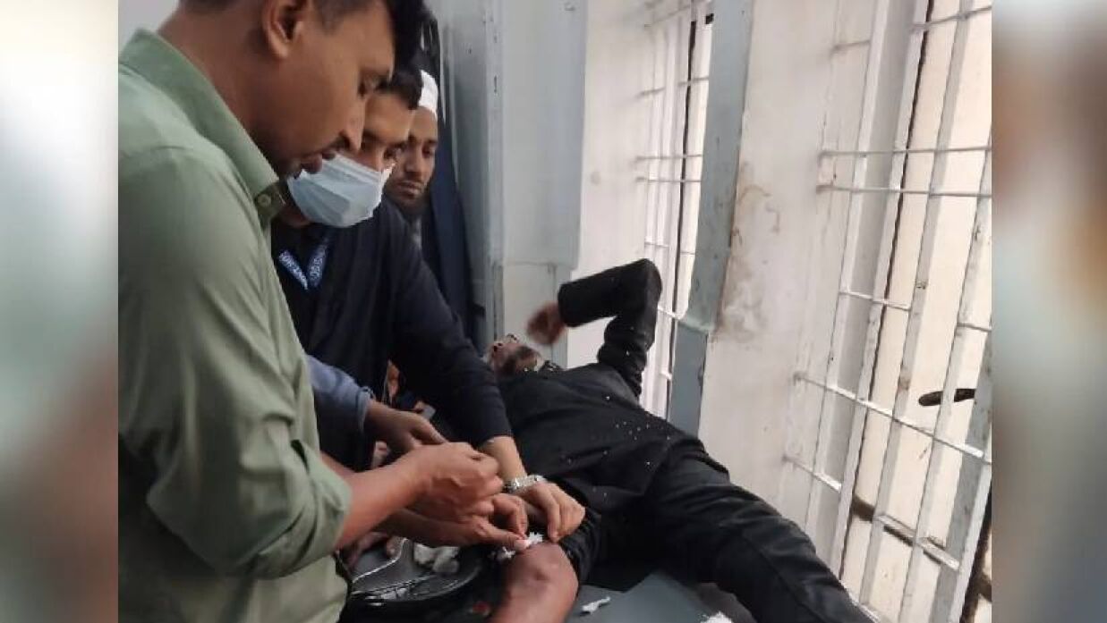 হাসপাতালে আহতরা