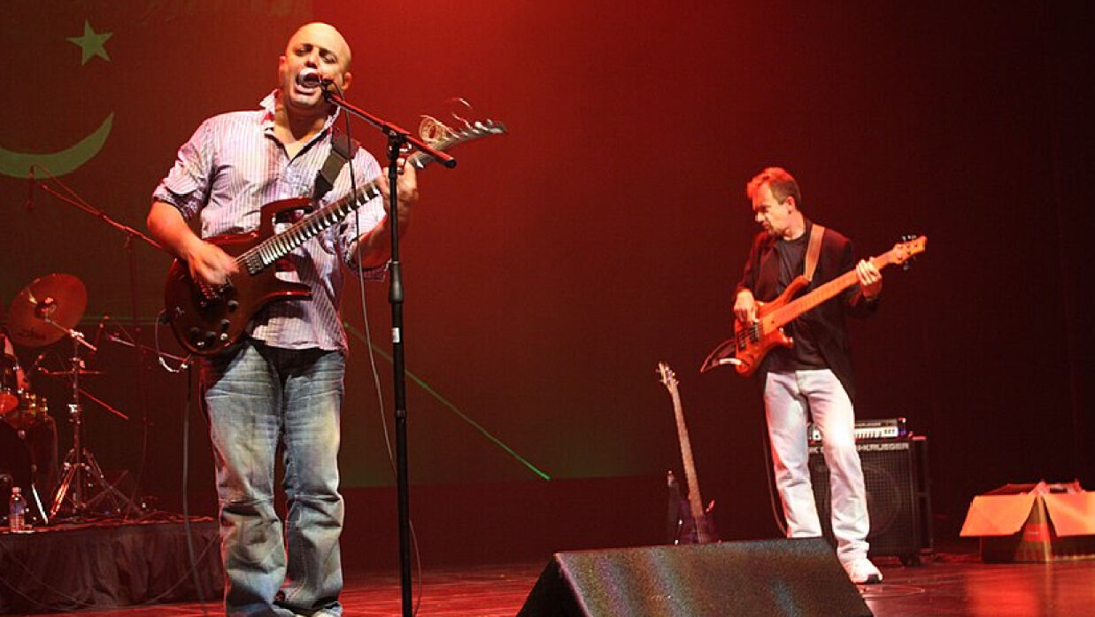 পাকিস্তানি ব্যান্ডল জুনুন