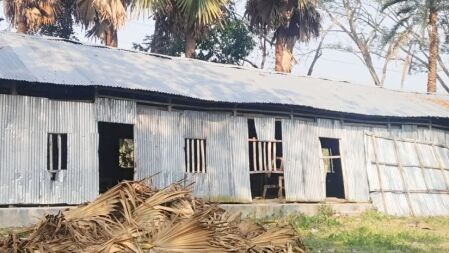 বাস্তবে গোয়ালঘর, তবুও হলো জাতীয়করণ!