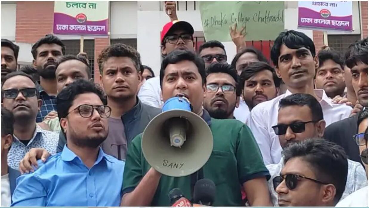 কথা বলছেন নাছির উদ্দীন নাছির