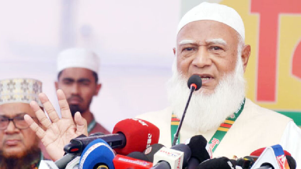 ‘নারায়ণগঞ্জকে সন্ত্রাসের রাজধানী বানিয়েছিল, সেই গডফাদার কোথায়?’