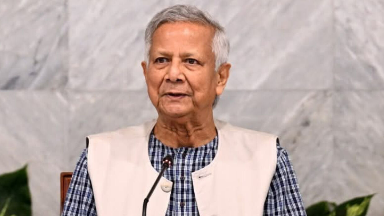 অন্তর্বর্তী সরকারের প্রধান উপদেষ্টা মুহাম্মদ ইউনূস