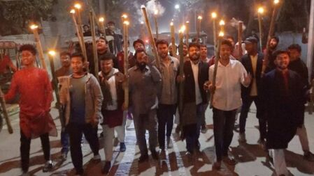 আওয়ামী লীগকে নিষিদ্ধের দাবিতে মশাল মিছিল