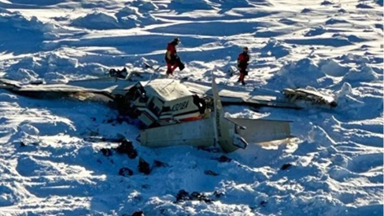 বিধ্বস্ত বিমান